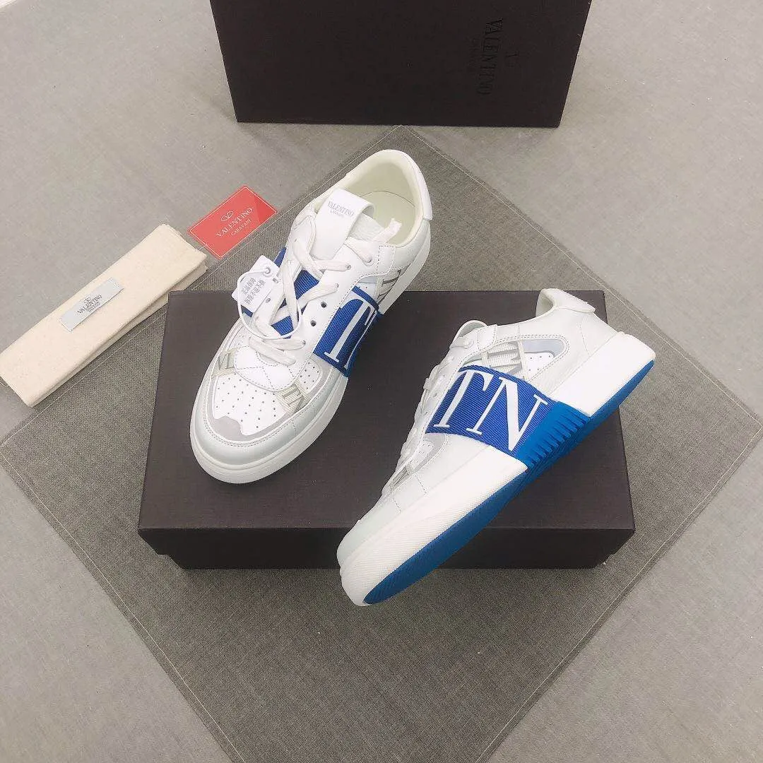 P440▫️V L7N spring and summer 🆕calf leather strap sneakers, no man should be able to refuse this style, classic color, so handsome! Purchase a high-precision replica of the original version to instantly sell off the market currency! 6 VLTN logo rubber effect straps - Valentino Garavani Logo printed on the back and tongue, all materials are customized to ensure quality! Size: 38/45 No. 018